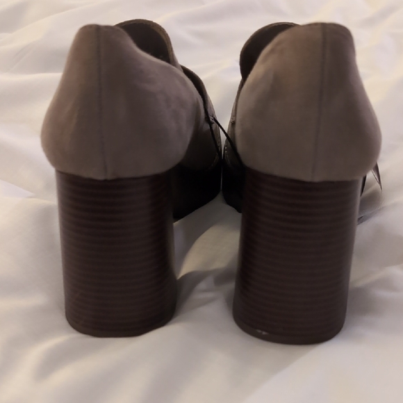 Women's Tan Block Heel Loafers - Picture 4 of 6